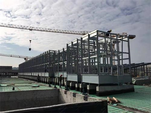 玻璃鋼涼水塔的出售價格與哪些因素有關(guān),玻璃鋼涼水塔型號大全