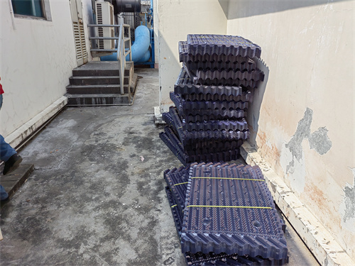 玻璃鋼冷卻塔收水器的主要作用是什么,玻璃鋼冷卻塔原理