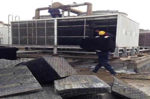 <a href=http://m.doccrafts.com/tags/30_0.html target=_blank class=infotextkey>冷卻塔故障</a>維修